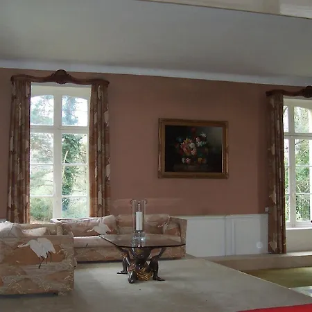 Couette-café Chateau Champigny *