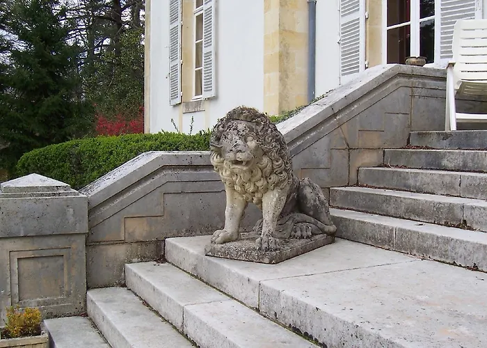 Chateau Champigny Couette-café